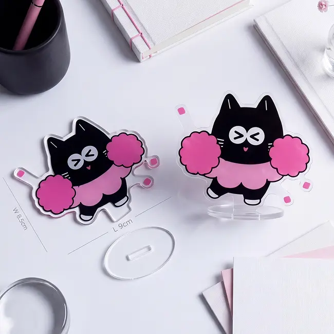 For Pin Lovers: How to Build a “Wall of Passion” with Badge Stands and Pins